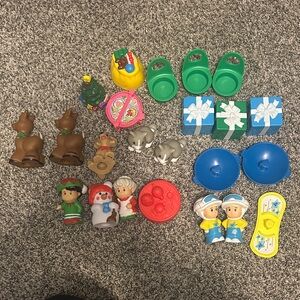 Festive Playset with Action Figures